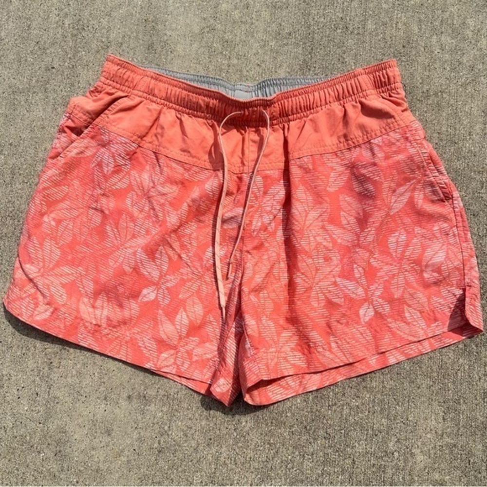Columbia Coral Leaf Print Women's Athletic Shorts   PM5